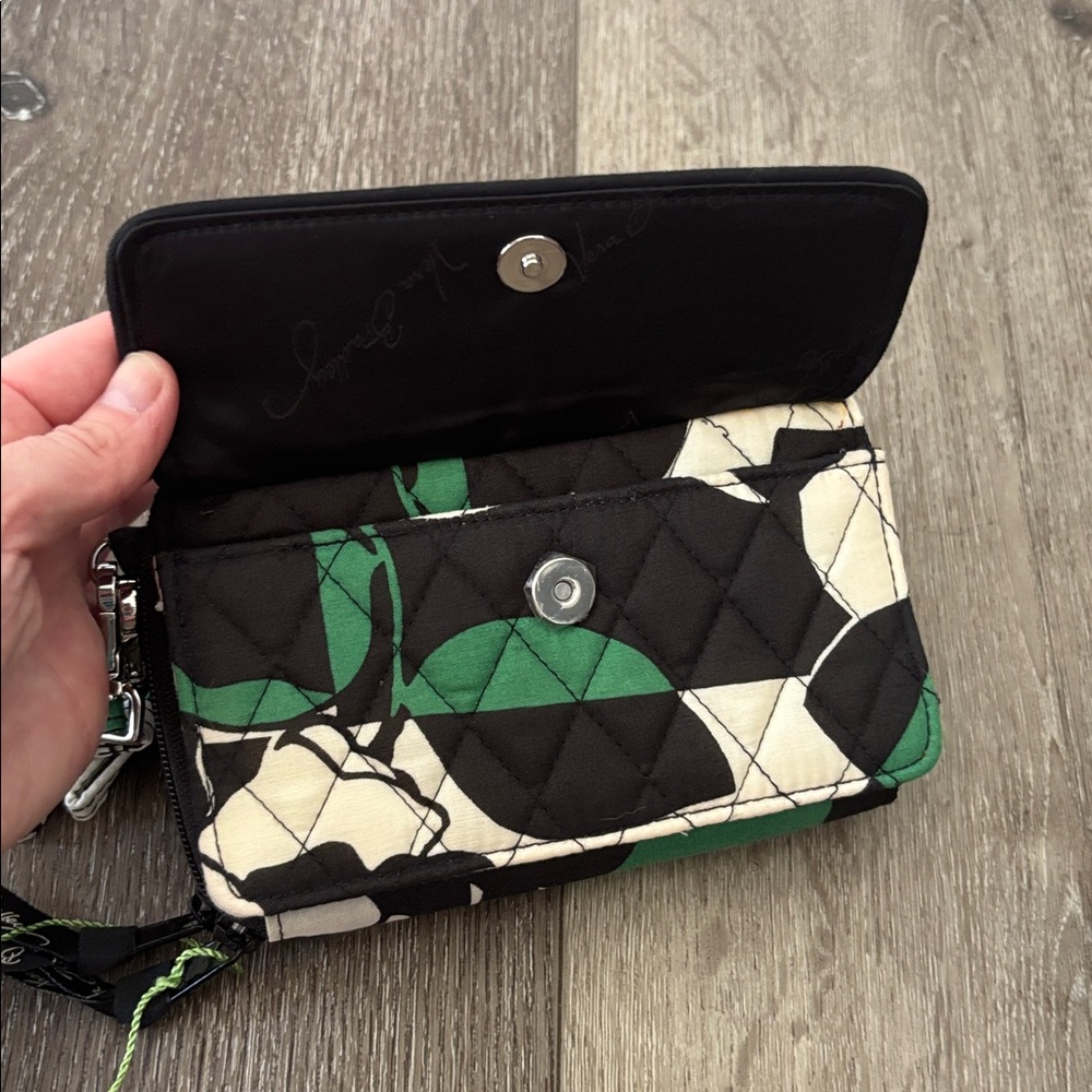 Vera Bradley All in One Crossbody for iPhone 6+ - “Imperial Rose” design - NWT - Picture 6 of 13